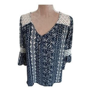 Rue21 ~ Boho Navy & White Lace Trim Bell Sleeve V-Neck Blouse ~ Medium